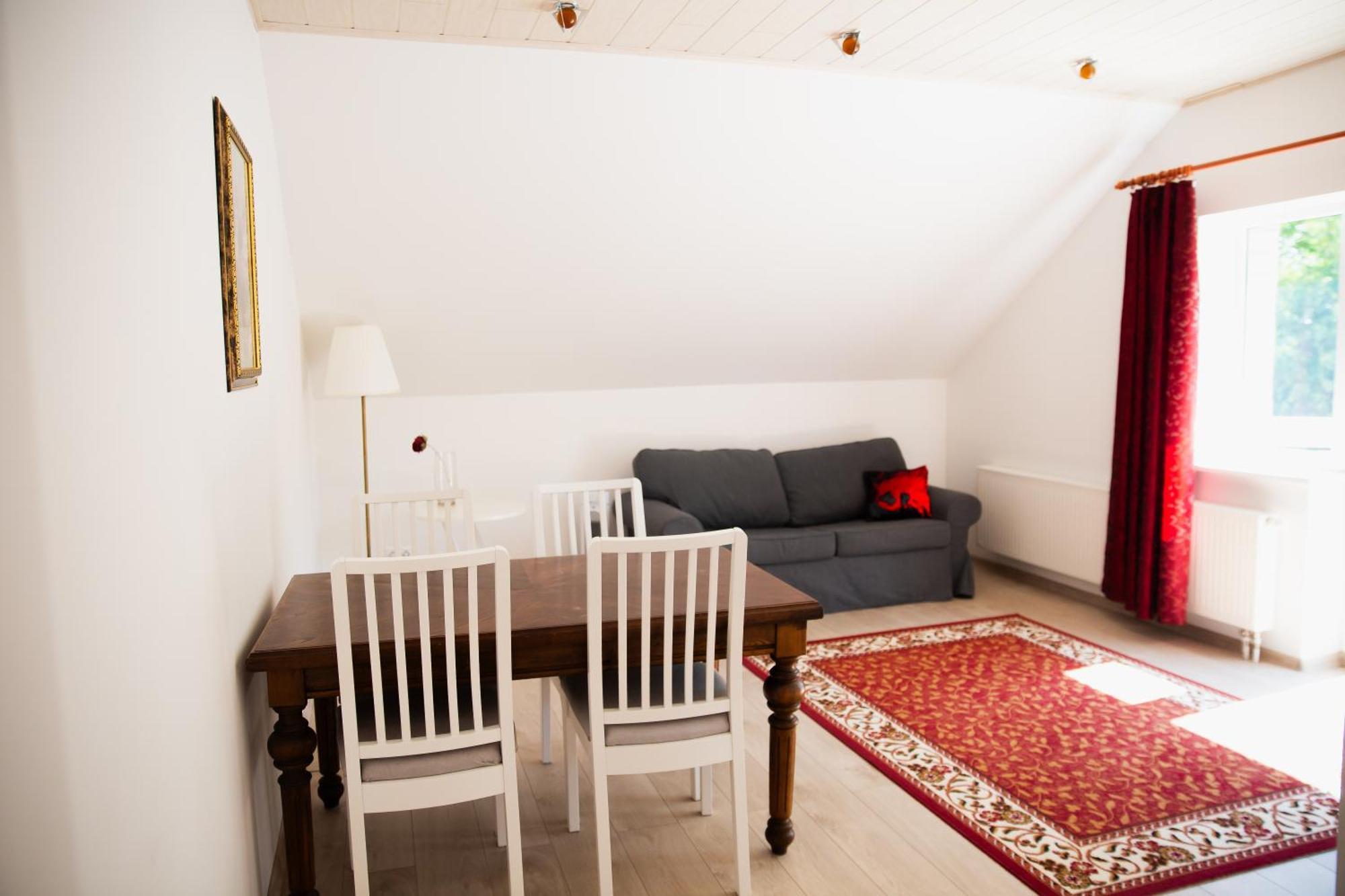 Konrad Family Guesthouse Kuressaare Kamer foto