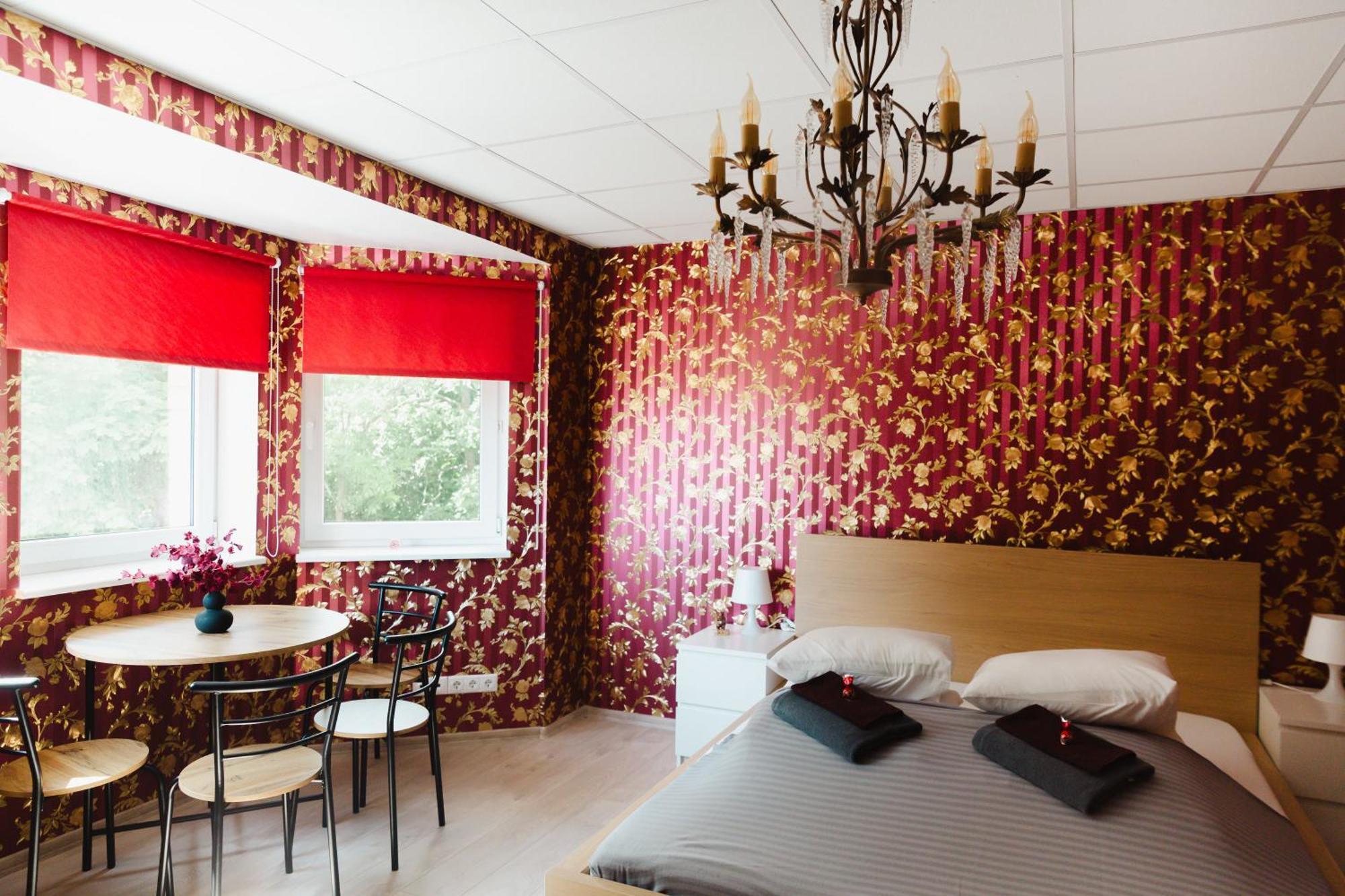 Konrad Family Guesthouse Kuressaare Buitenkant foto