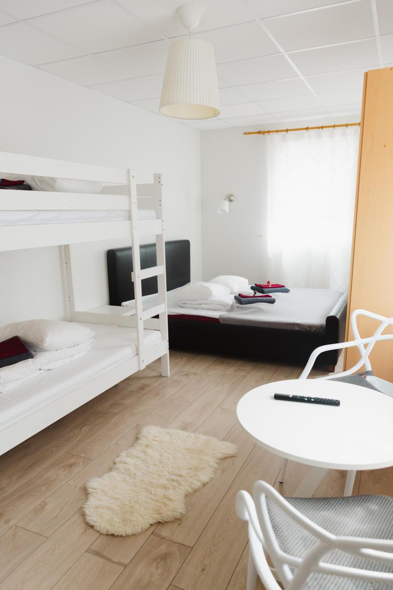 Konrad Family Guesthouse Kuressaare Buitenkant foto